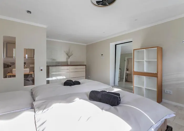 Deluxe * Heide (Schleswig-Holstein)